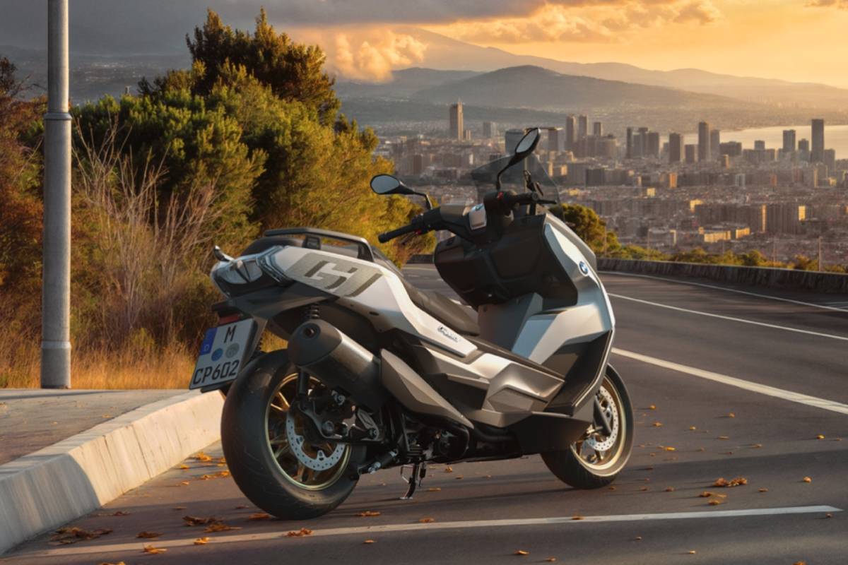2025 BMW C 400 GT (4)