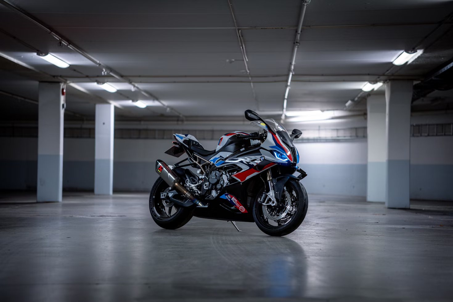 BMW S 1000 image 01